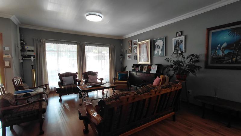 3 Bedroom Property for Sale in Langenhovenpark Free State